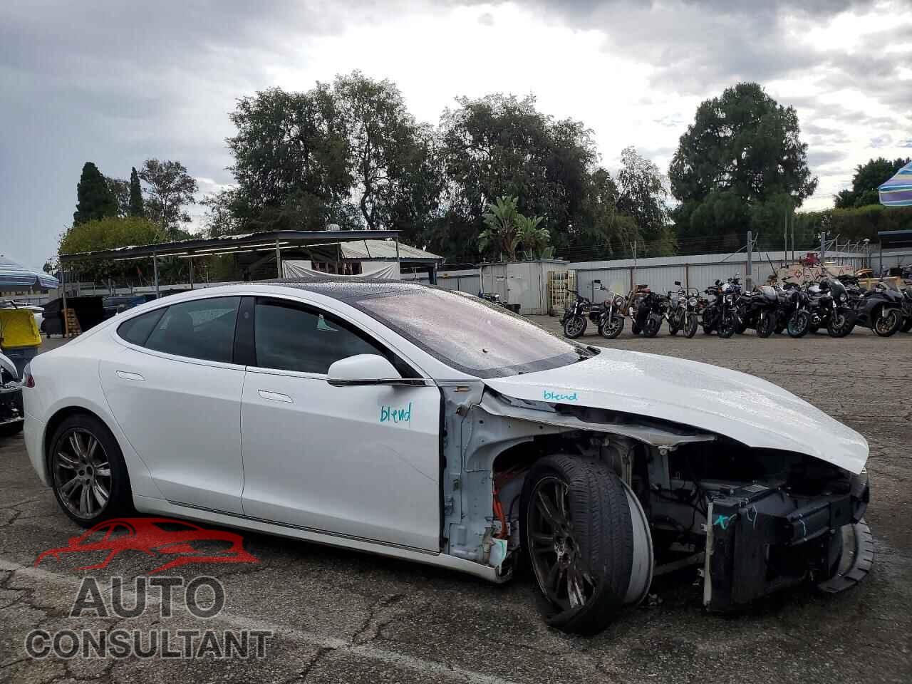 TESLA MODEL S 2021 - 5YJSA1E2XMF423715