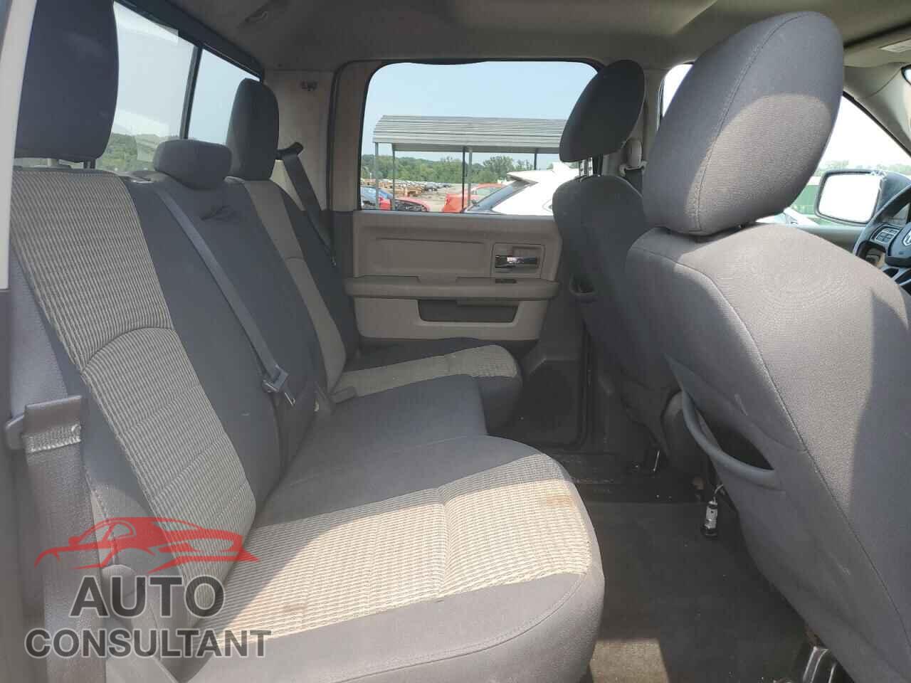 DODGE RAM 1500 2012 - 1C6RD7LT0CS180820