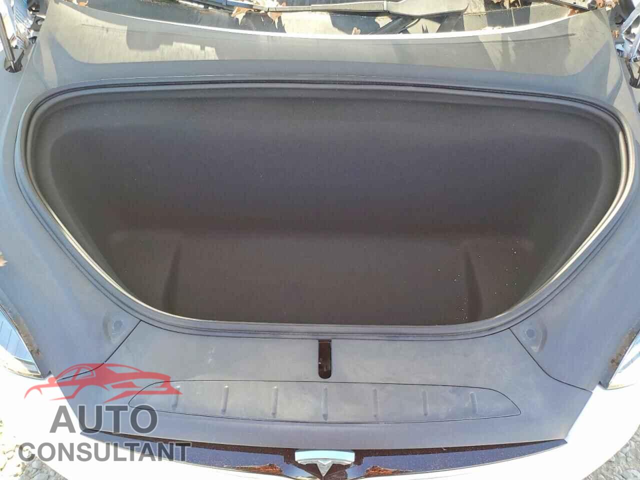 TESLA MODEL X 2023 - 7SAXCDE57PF425618