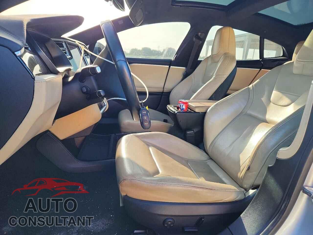TESLA MODEL S 2016 - 5YJSA1E27GF126275