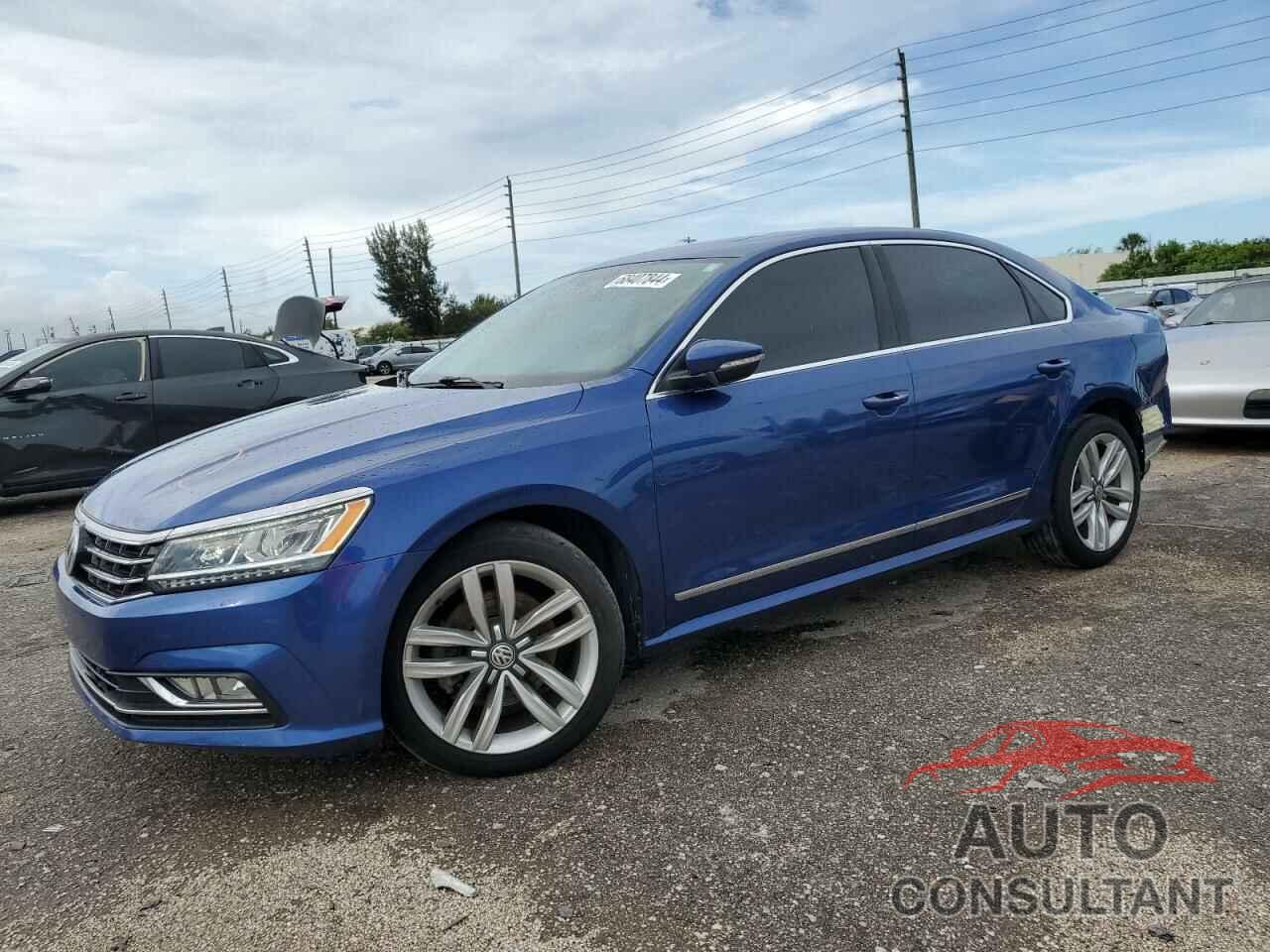 VOLKSWAGEN PASSAT 2017 - 1VWGT7A32HC079430