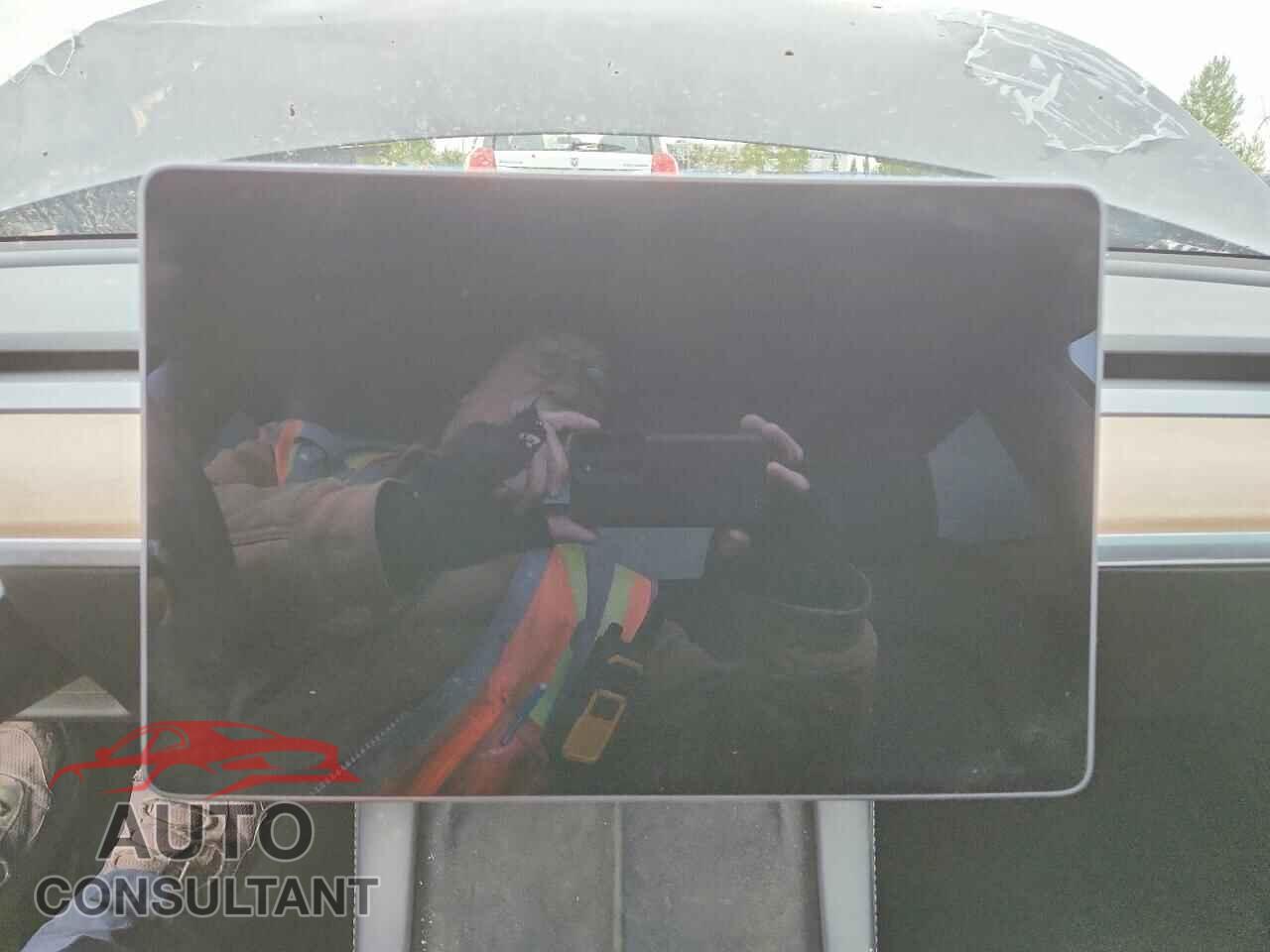 TESLA MODEL 3 2021 - 5YJ3E1EB7MF916616