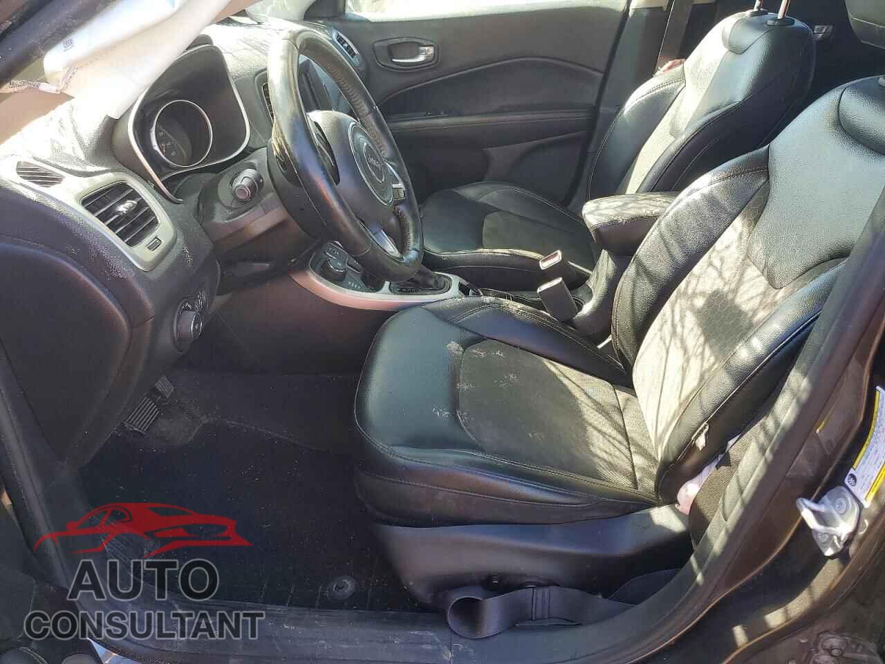 JEEP COMPASS 2018 - 3C4NJDBB7JT328397