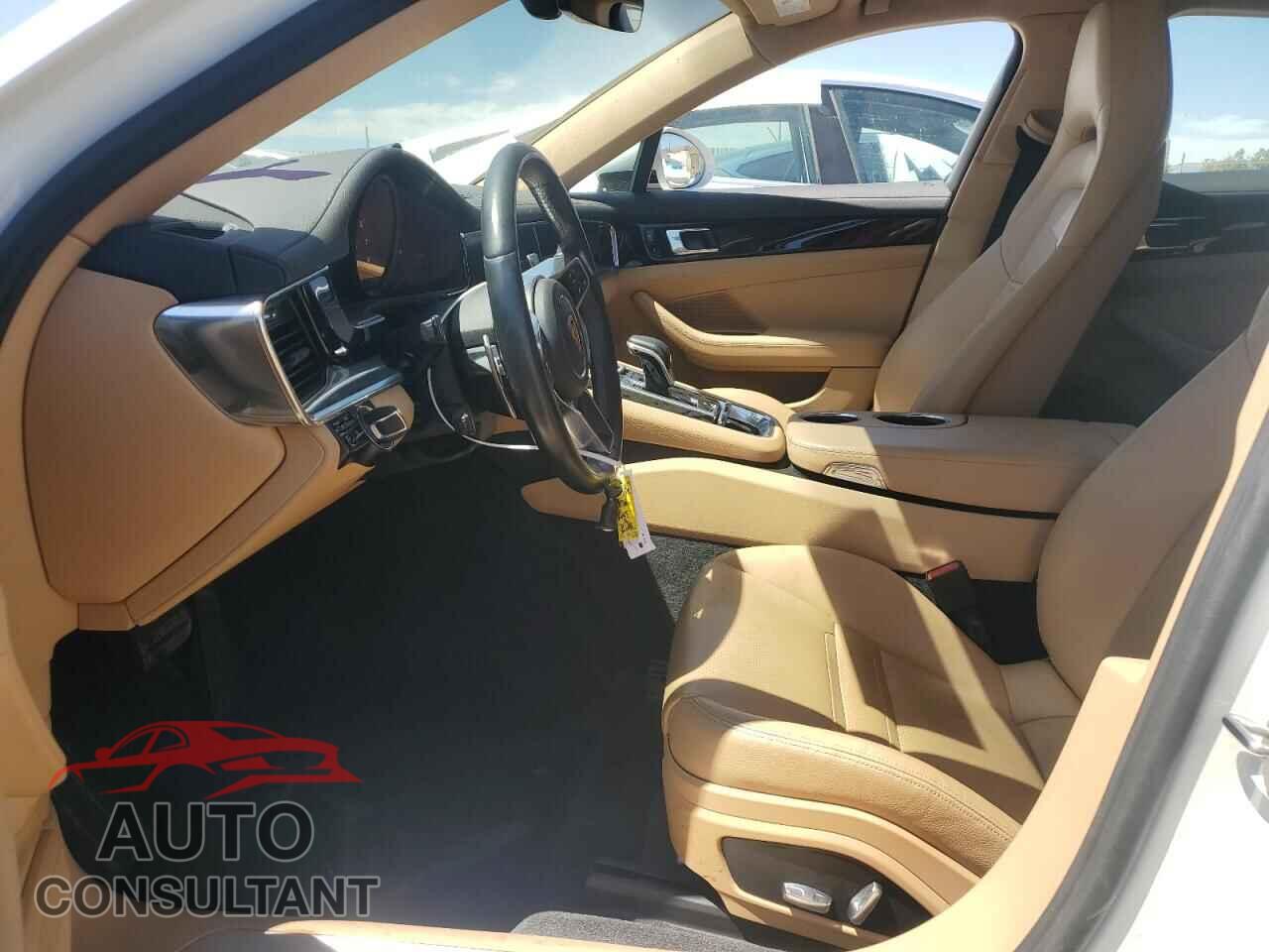 PORSCHE PANAMERA 2017 - WP0AA2A70HL104300