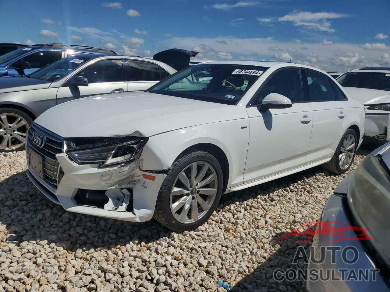 AUDI A4 2018 - WAUKMAF48JA088737