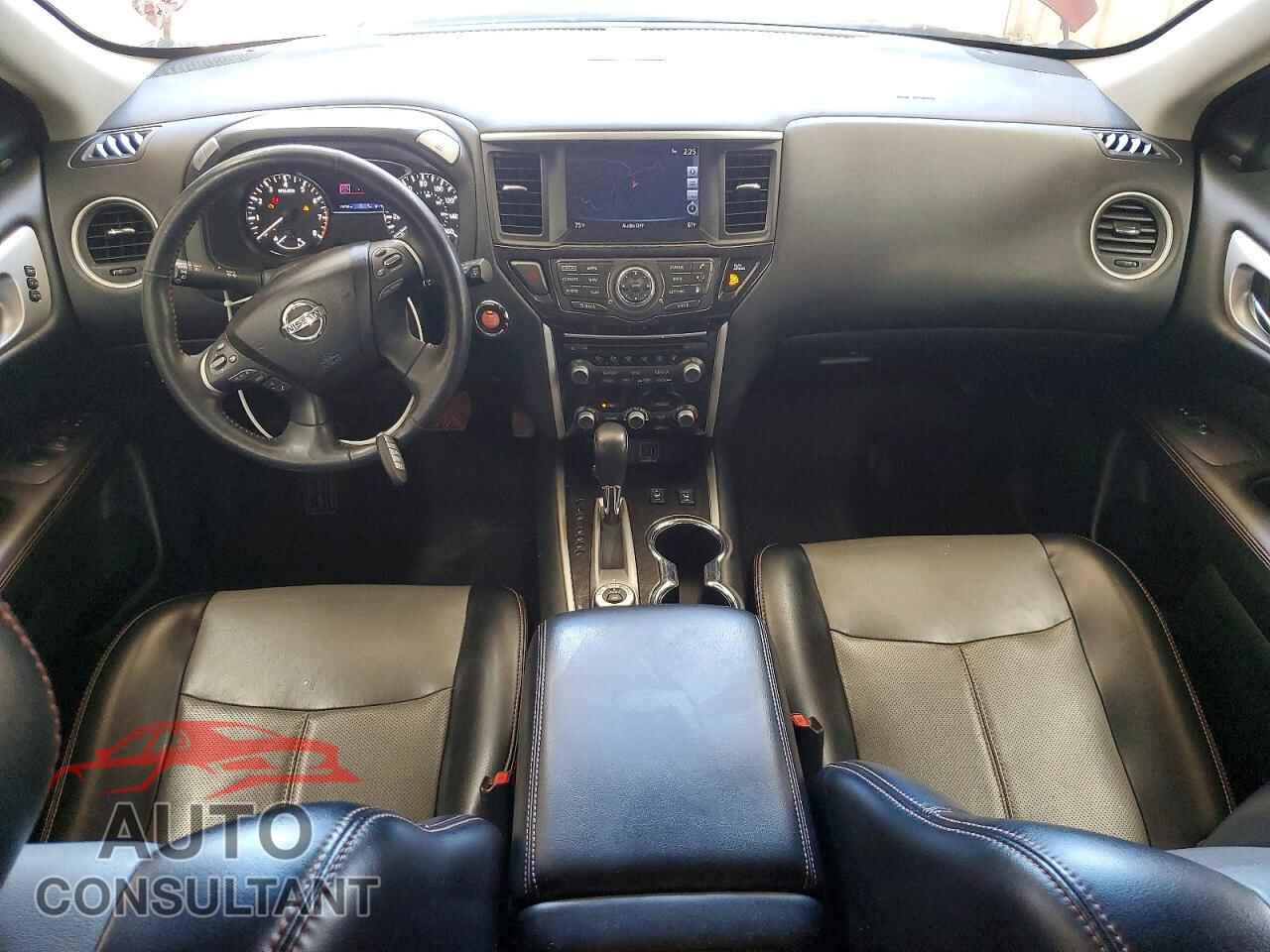 NISSAN PATHFINDER 2020 - 5N1DR2CM8LC587757