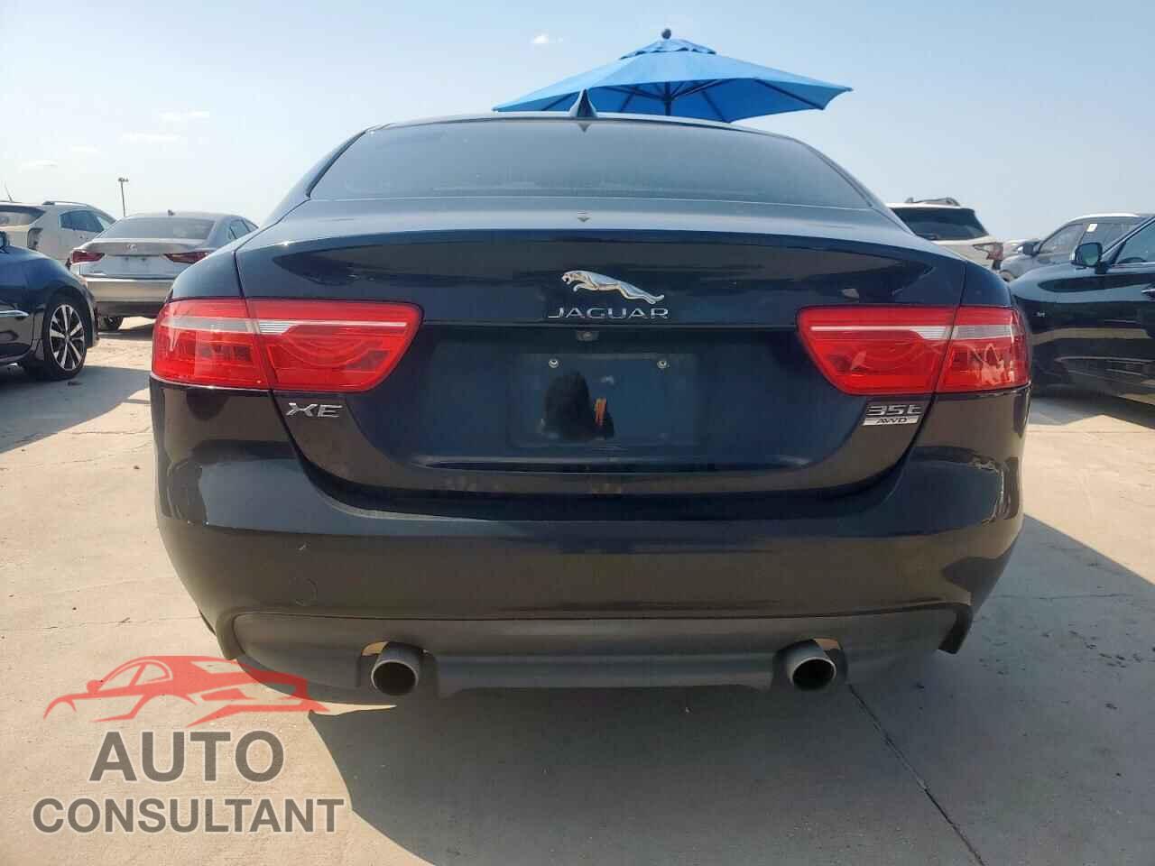 JAGUAR XE 2017 - SAJAJ4BV1HCP15611