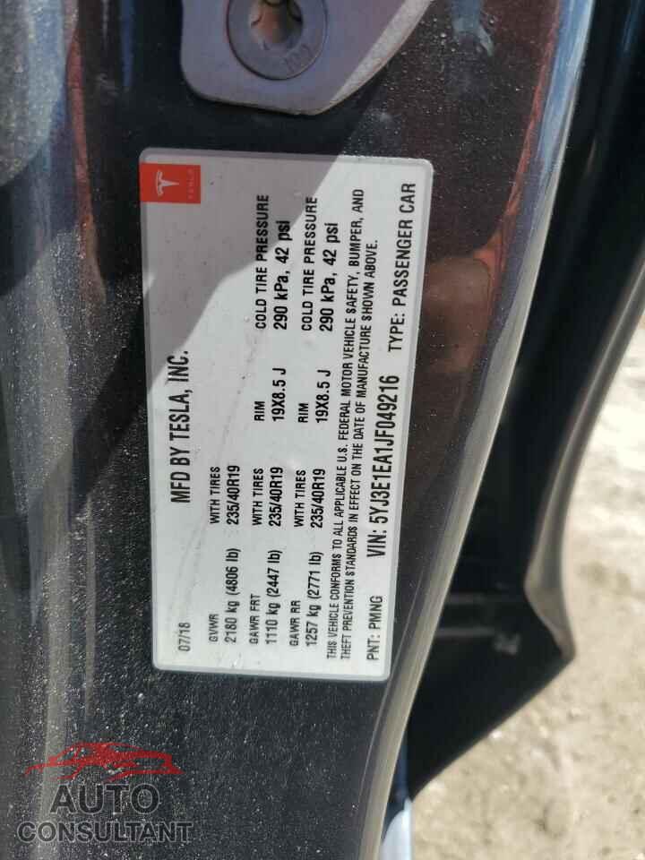 TESLA MODEL 3 2018 - 5YJ3E1EA1JF049216