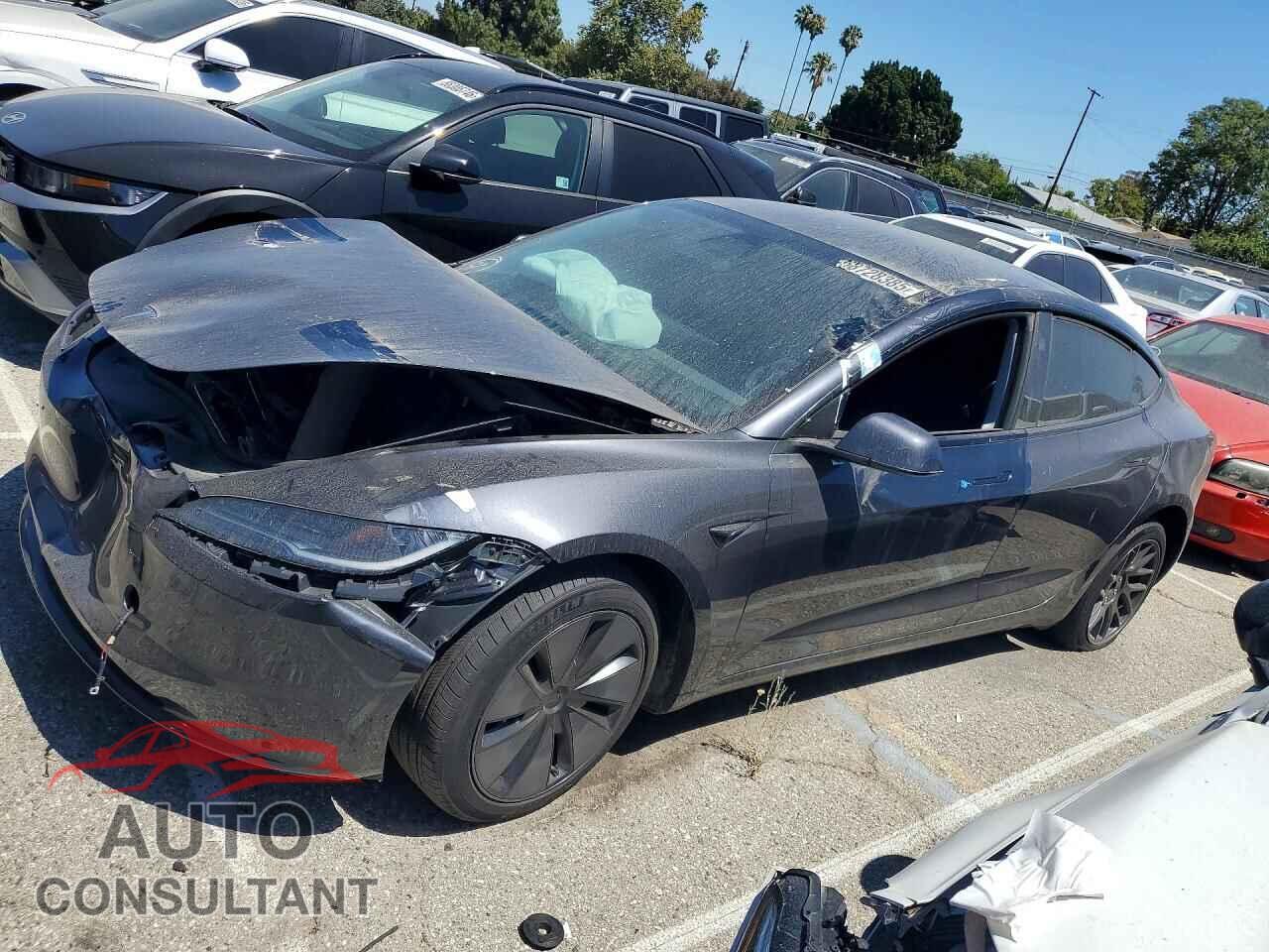 TESLA MODEL 3 2024 - 5YJ3E1EB1RF796772