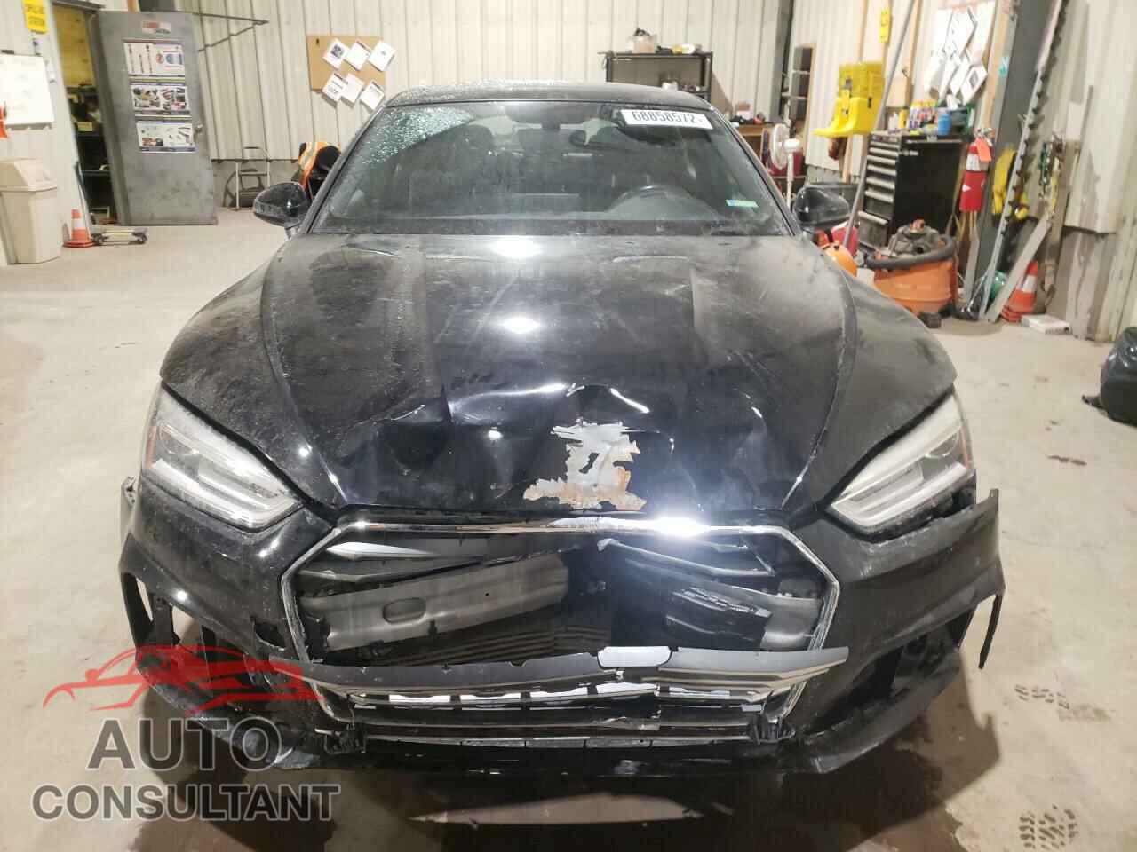 AUDI A5 2018 - WAUENCF5XJA007090