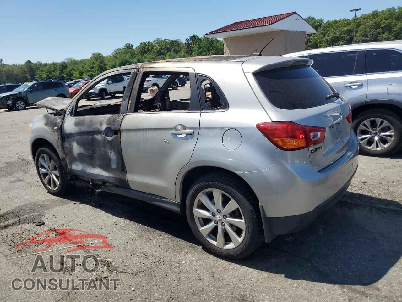 MITSUBISHI OUTLANDER 2013 - 4A4AR4AUXDE010667