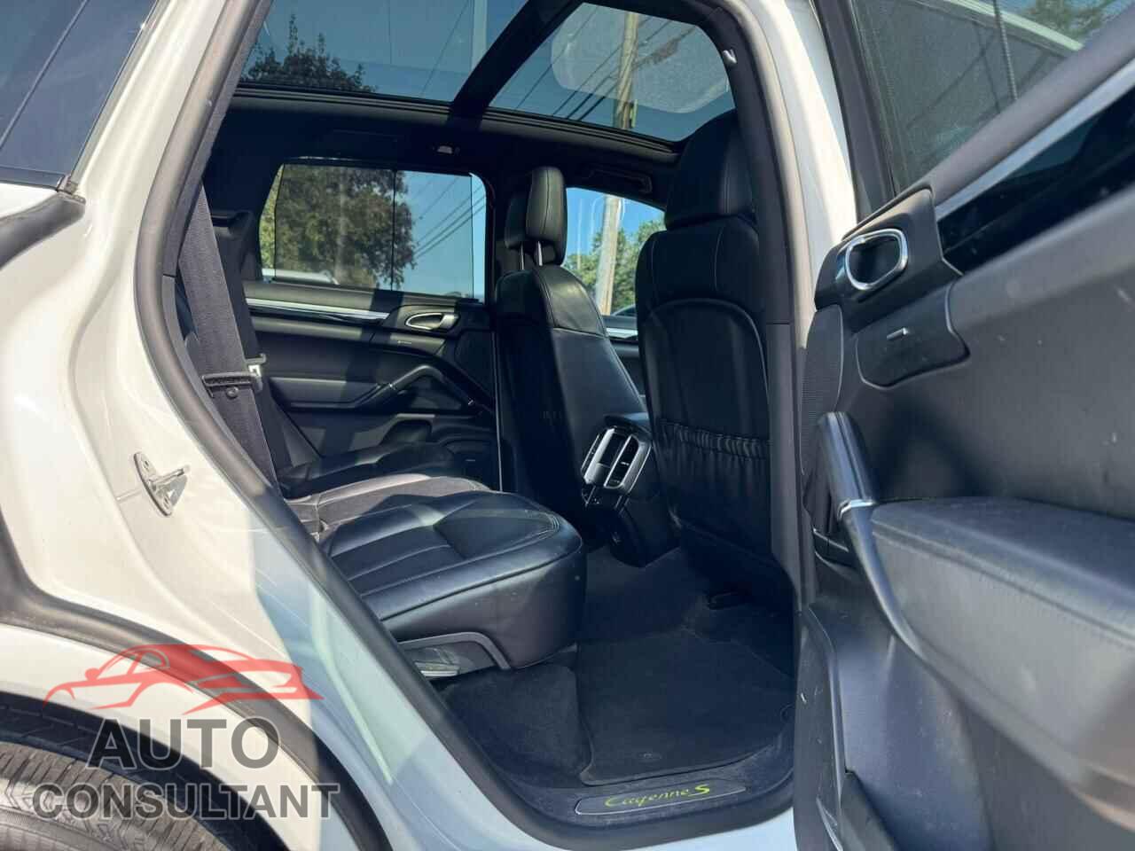 PORSCHE CAYENNE 2017 - WP1AE2A27HLA74767