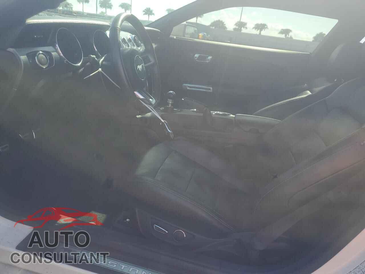 FORD MUSTANG 2017 - 1FA6P8CF4H5270924