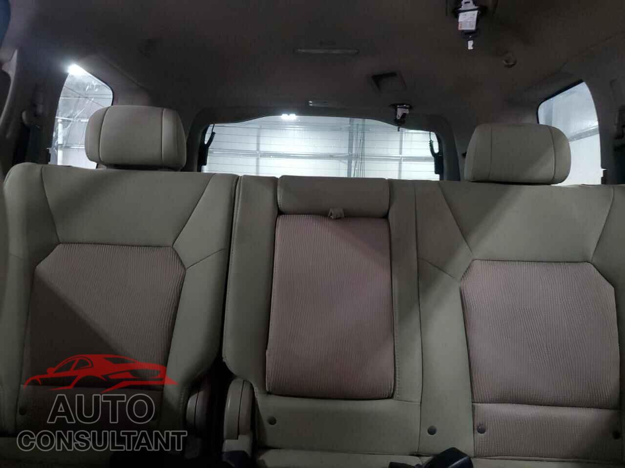 HONDA PILOT 2010 - 5FNYF3H44AB009278