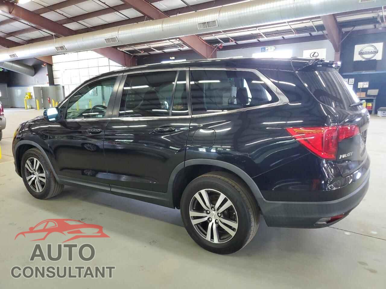 HONDA PILOT 2018 - 5FNYF6H33JB066869