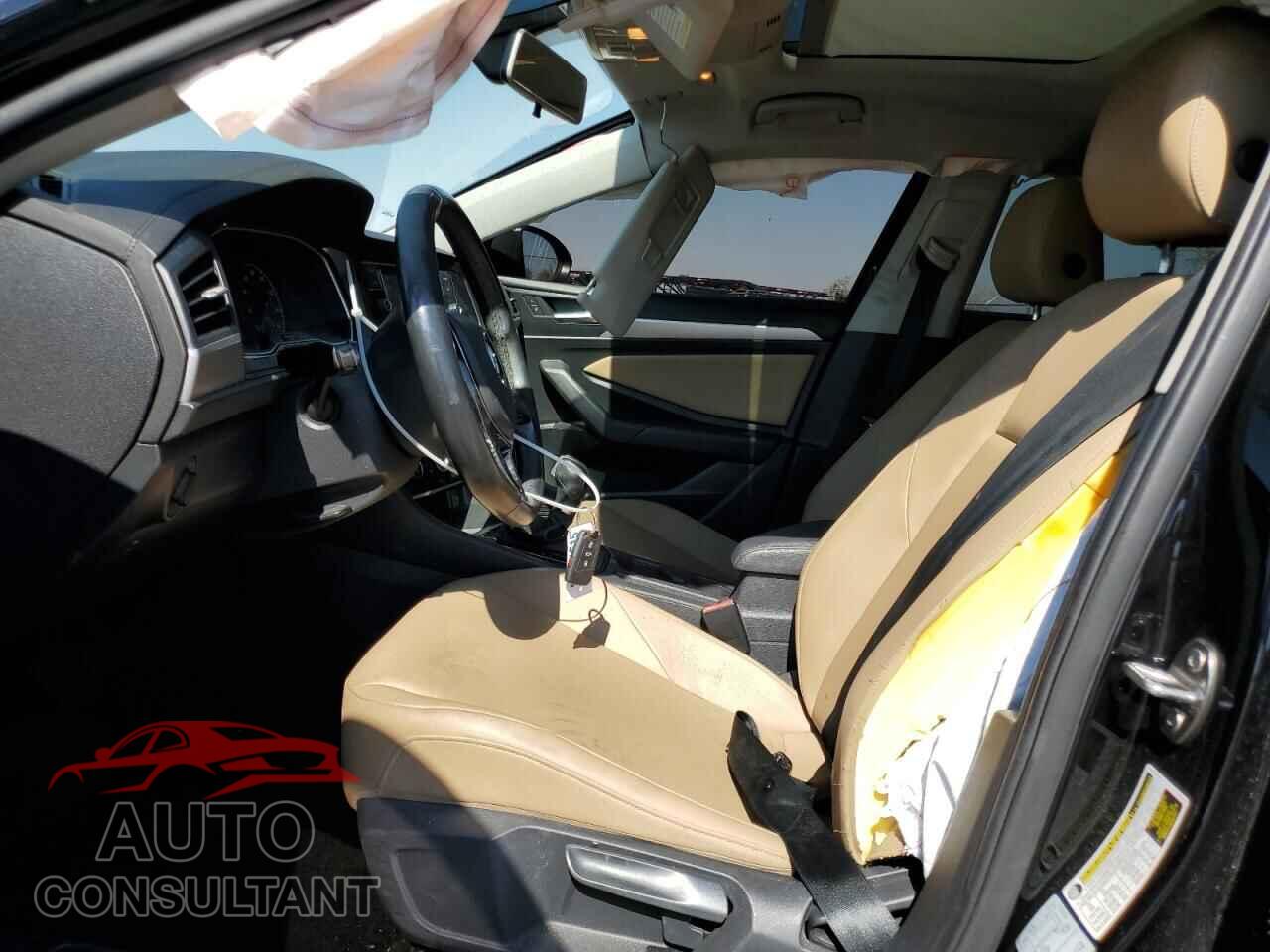 VOLKSWAGEN JETTA 2019 - 3VWC57BU4KM044992