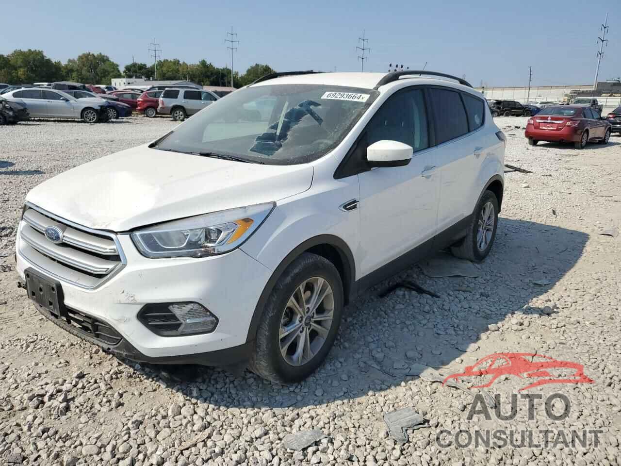 FORD ESCAPE 2017 - 1FMCU9G92HUE32664