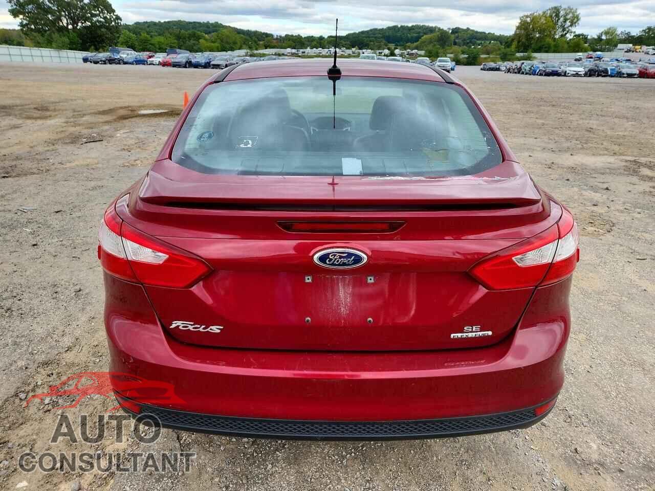 FORD FOCUS 2014 - 1FADP3F21EL395910