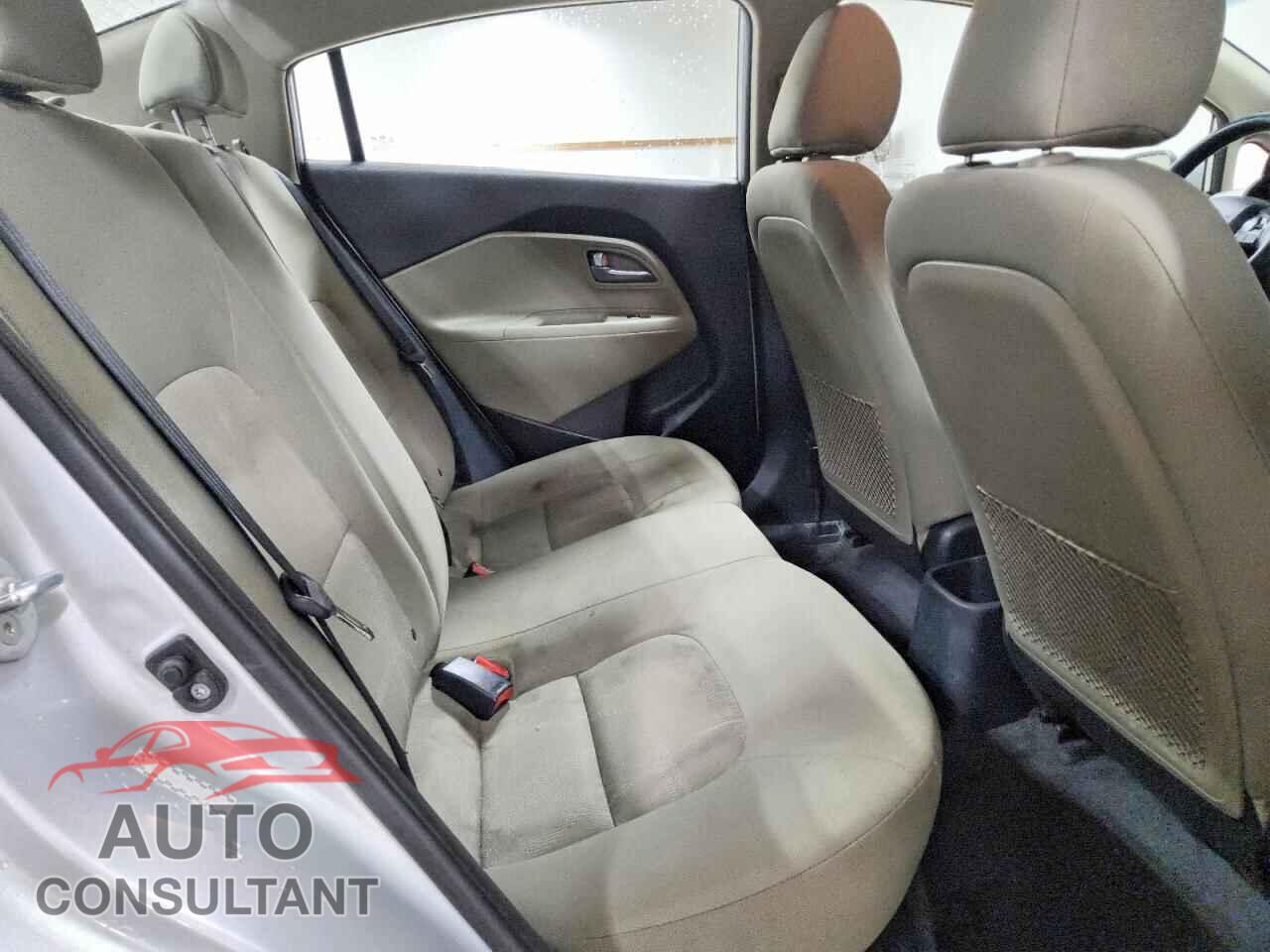 KIA RIO 2017 - KNADM4A37H6028048