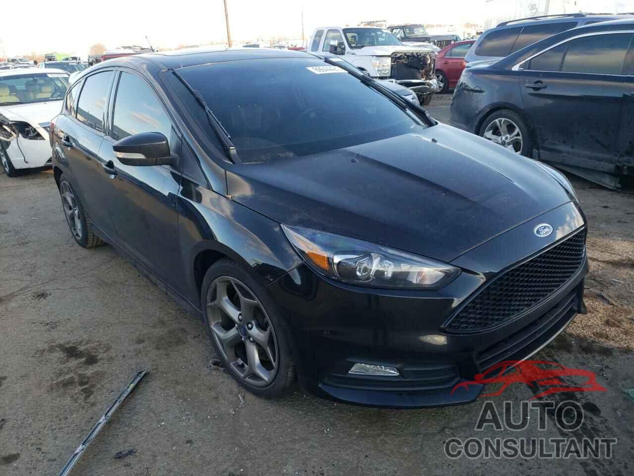 FORD FOCUS 2018 - 1FADP3L95JL228798