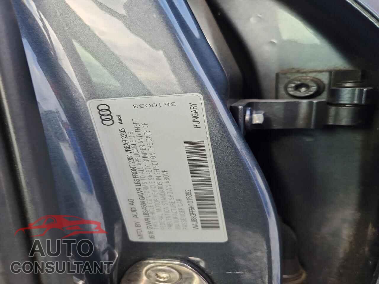 AUDI A3 2017 - WAUB8GFF5H1015392