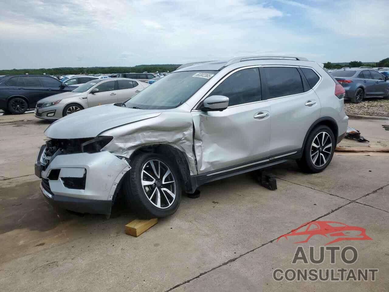 NISSAN ROGUE 2019 - 5N1AT2MT3KC768189