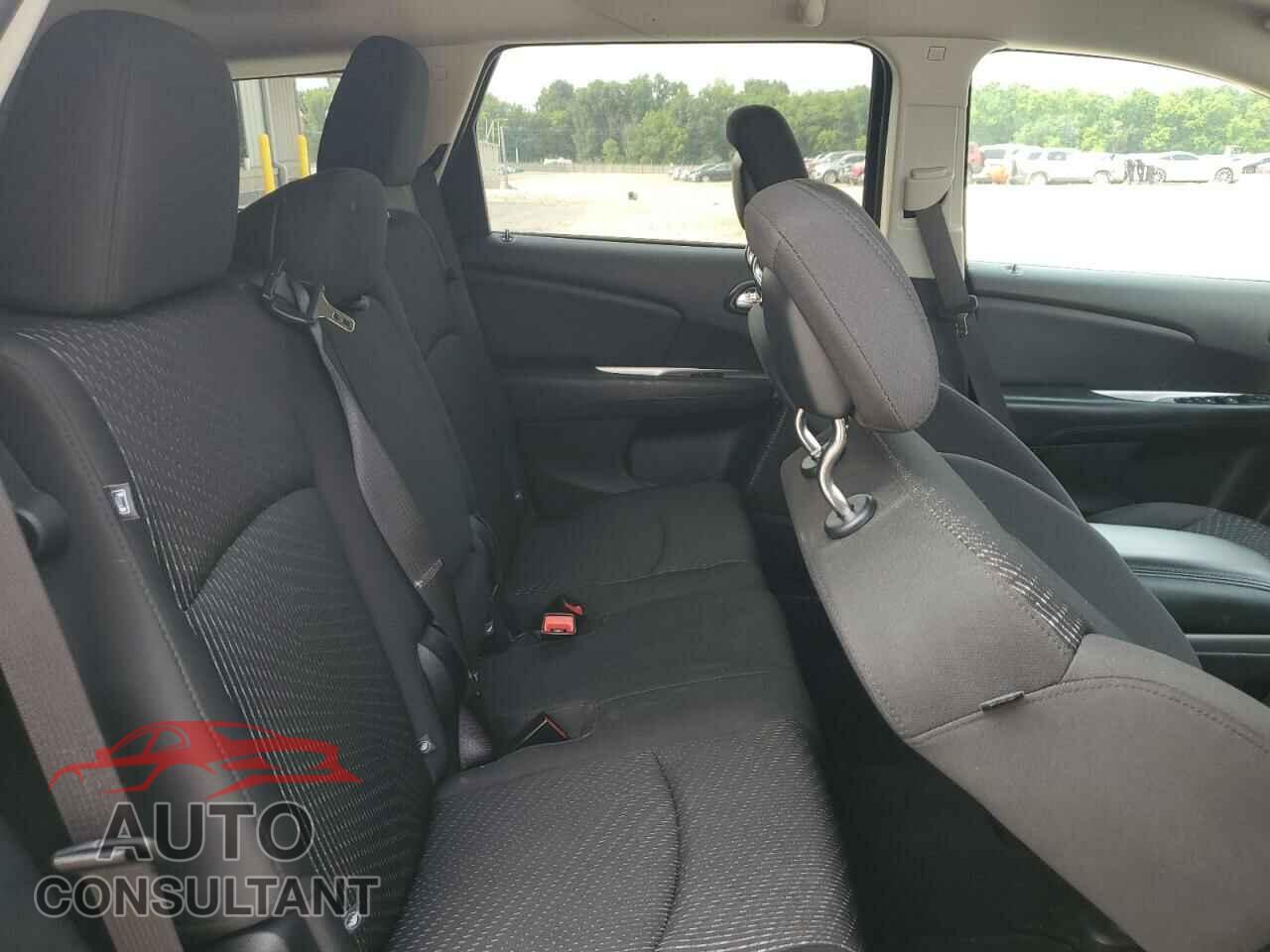 DODGE JOURNEY 2017 - 3C4PDCBG5HT599636