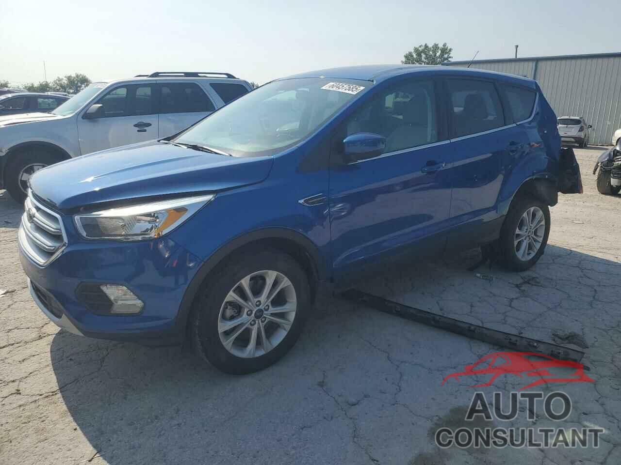 FORD ESCAPE 2017 - 1FMCU9G95HUA23039