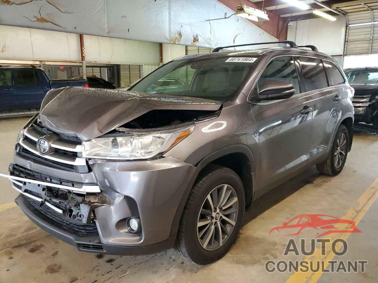 TOYOTA HIGHLANDER 2019 - 5TDJZRFH1KS622084