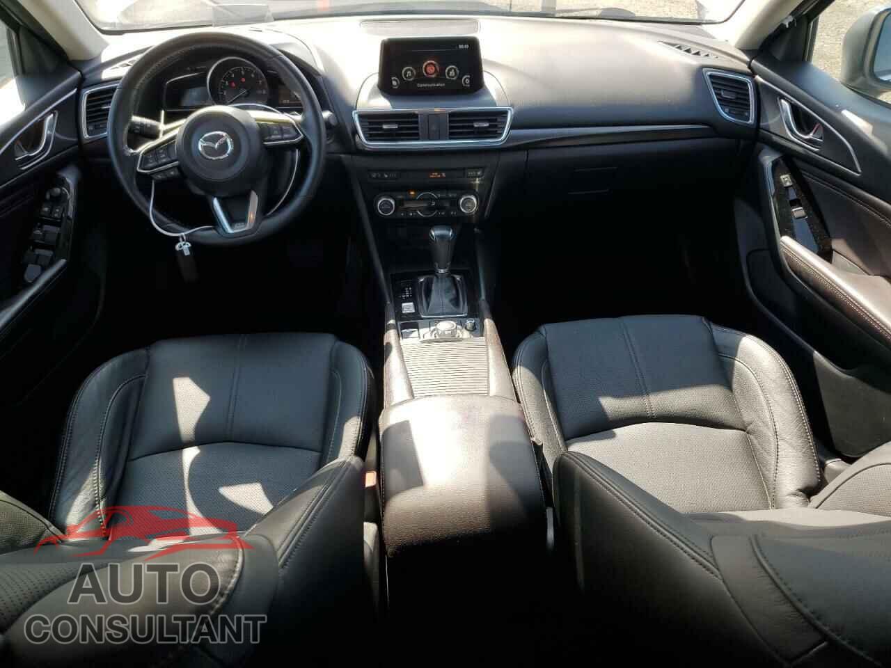 MAZDA 3 2017 - 3MZBN1W31HM129758
