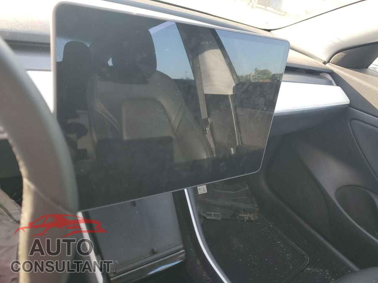 TESLA MODEL 3 2020 - 5YJ3E1EA3LF669858
