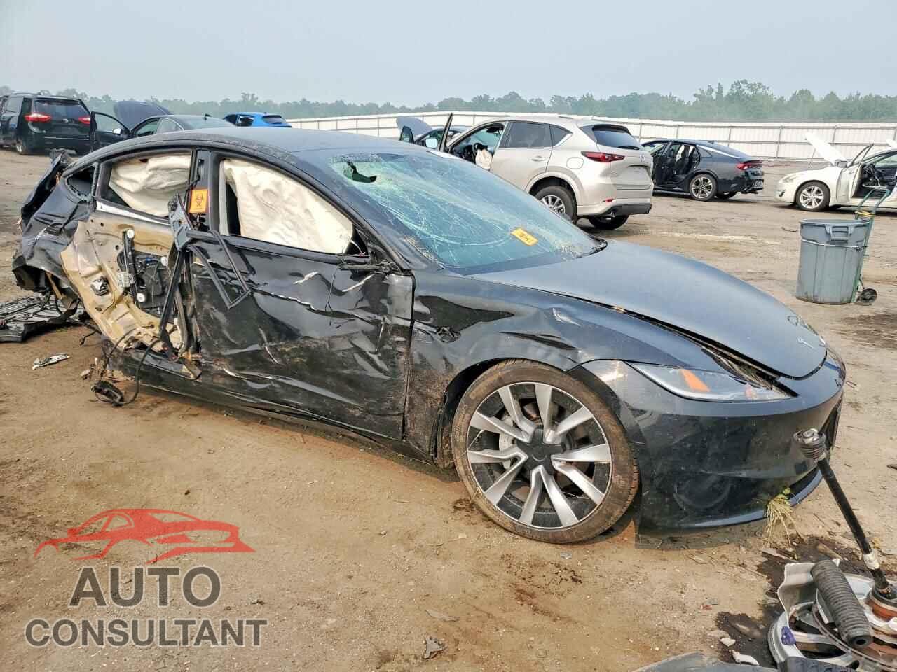 TESLA MODEL 3 2024 - 5YJ3E1EB3RF736394