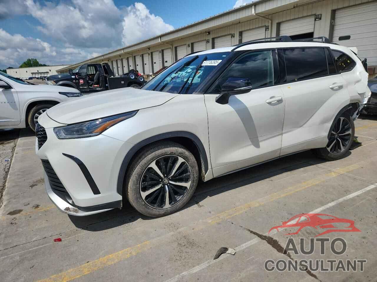TOYOTA HIGHLANDER 2021 - 5TDJZRAH0MS050337