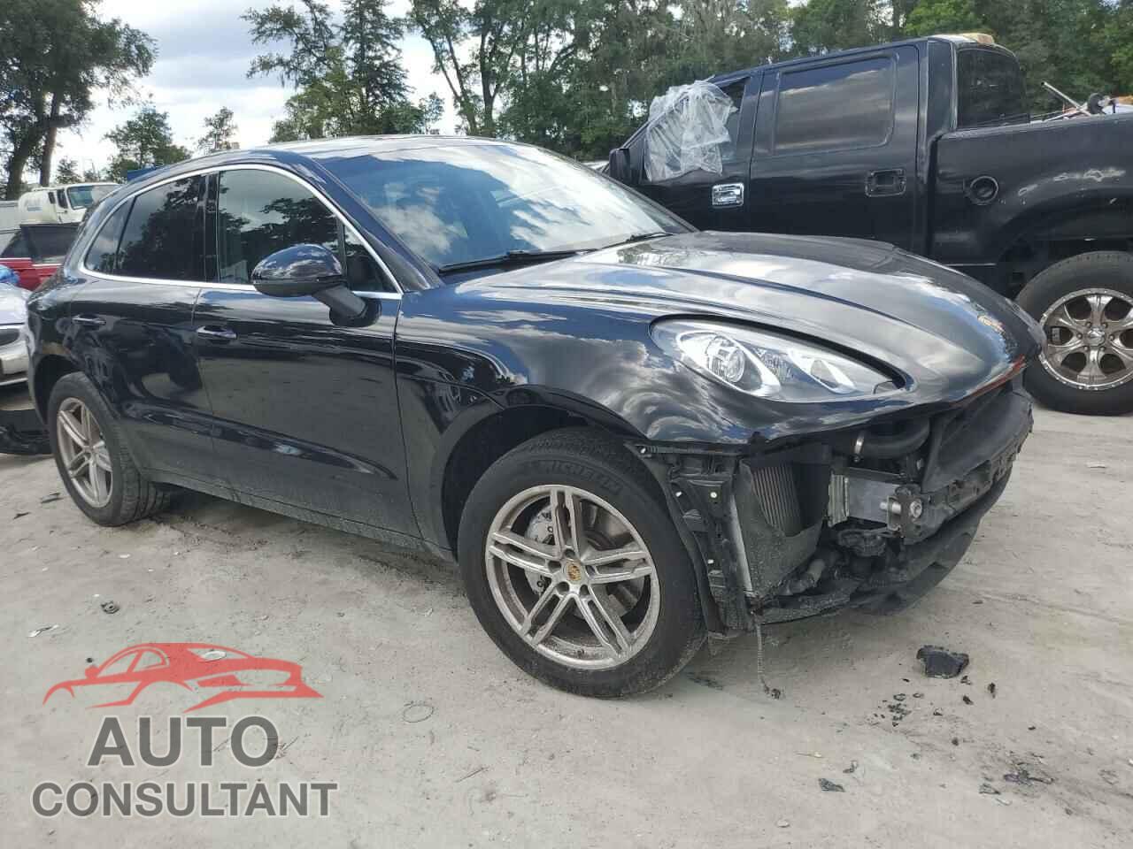 PORSCHE MACAN 2015 - WP1AB2A58FLB41747