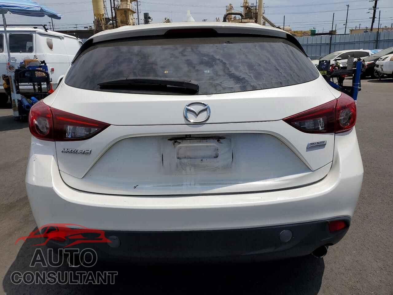 MAZDA 3 2015 - JM1BM1M76F1275210