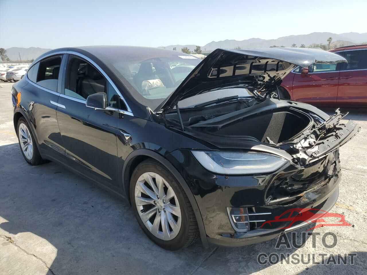 TESLA MODEL X 2020 - 5YJXCBE29LF305076