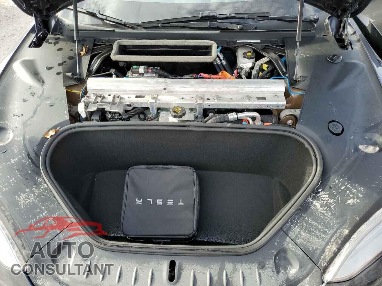 TESLA MODEL S 2021 - 5YJSA1E52MF451387