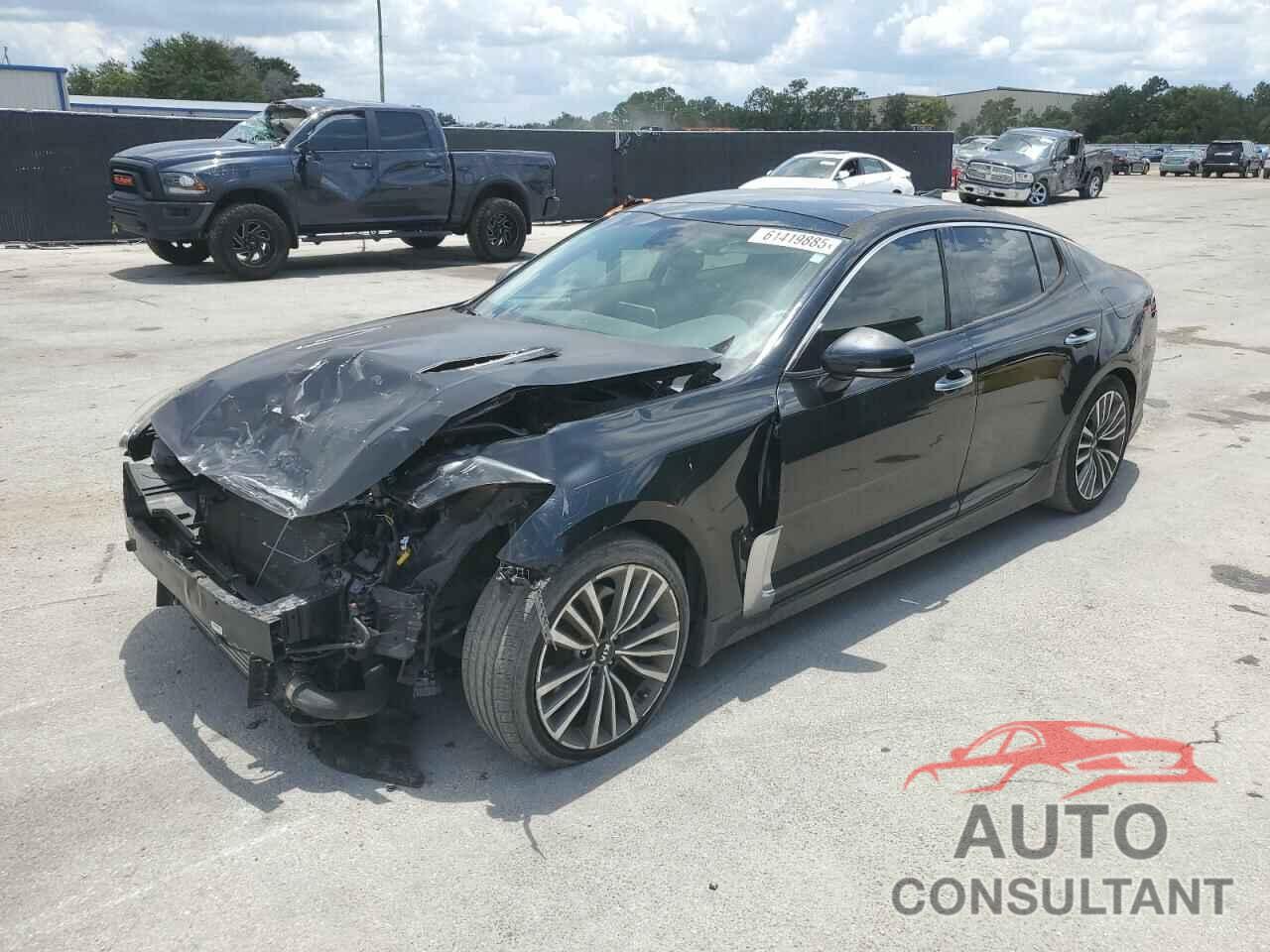 KIA STINGER 2018 - KNAE25LAXJ6014811