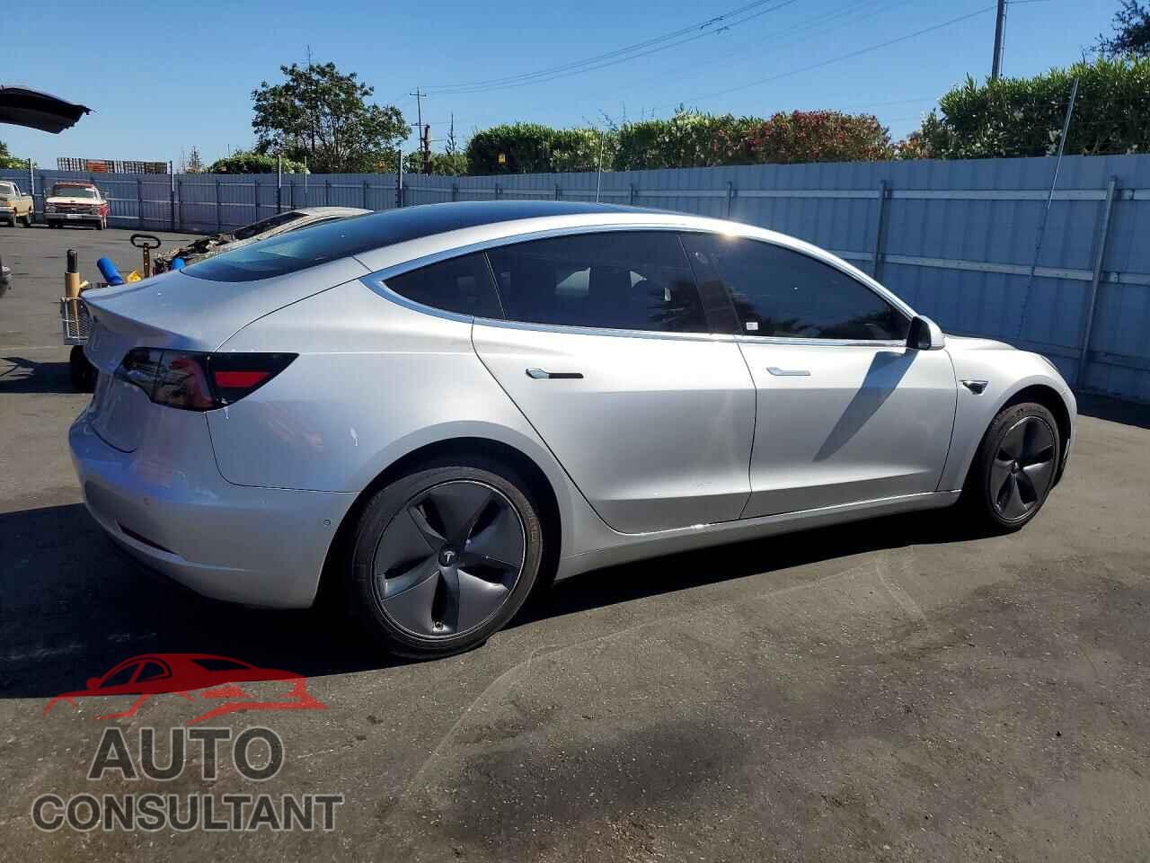 TESLA MODEL 3 2018 - 5YJ3E1EA5JF007003