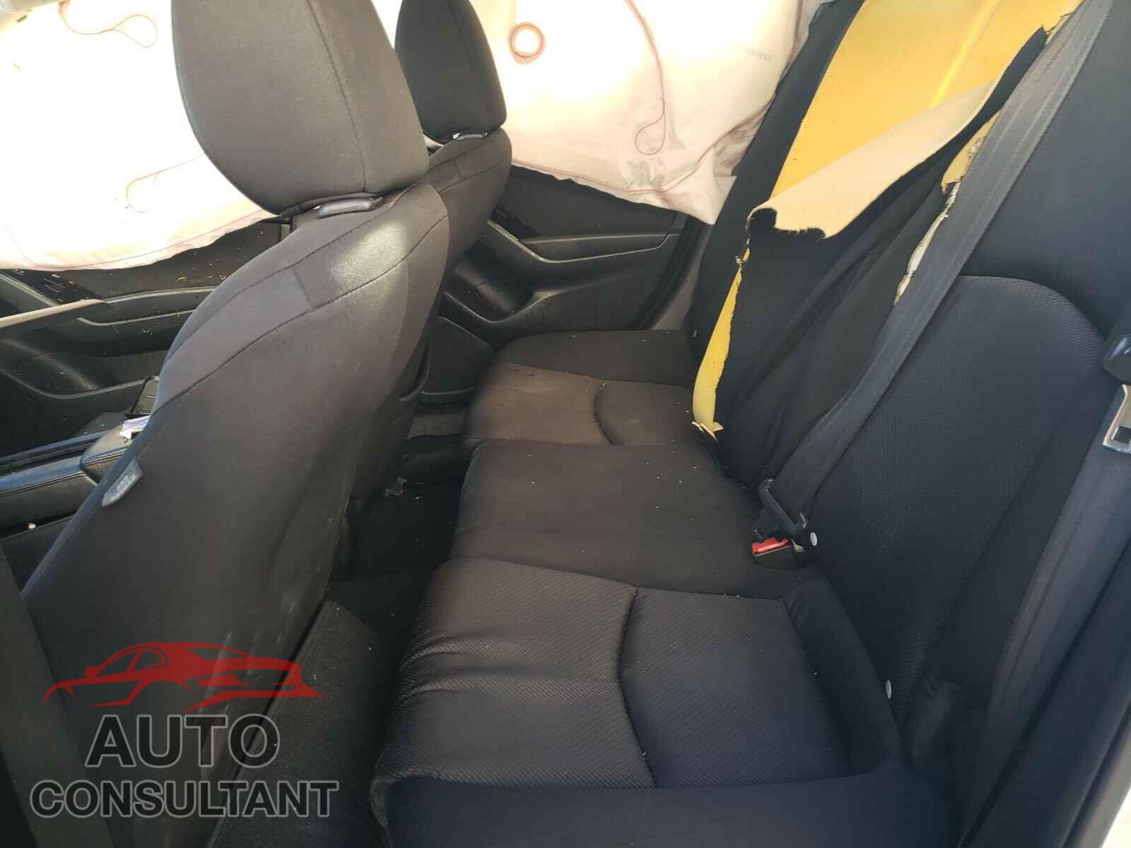 MAZDA 3 2017 - 3MZBN1U76HM155861