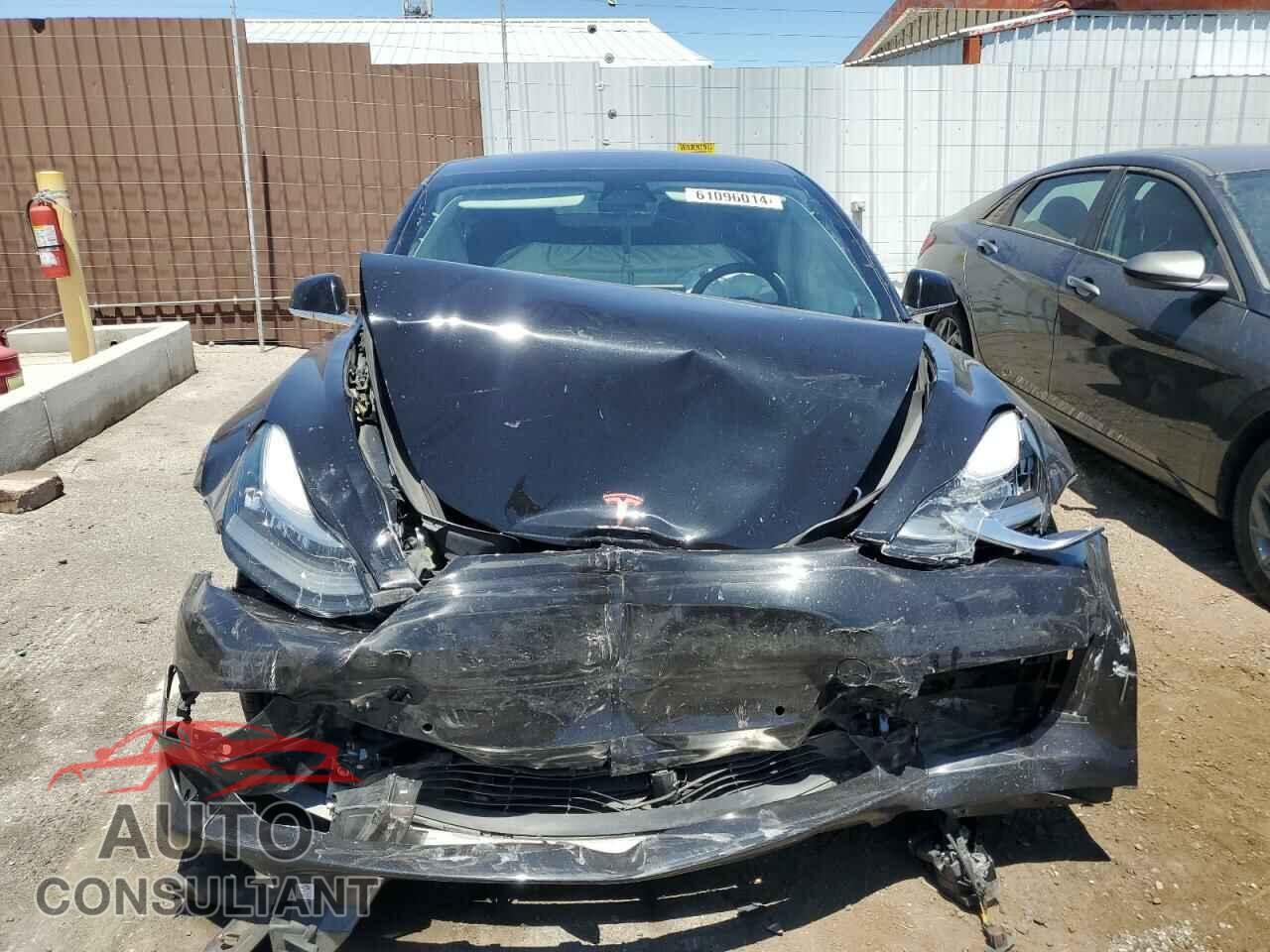 TESLA MODEL 3 2018 - 5YJ3E1EAXJF089200