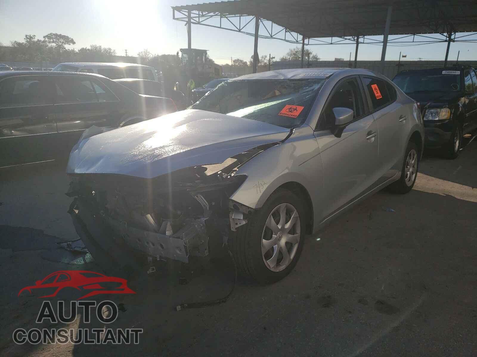 MAZDA 3 2017 - 3MZBN1U76HM155861