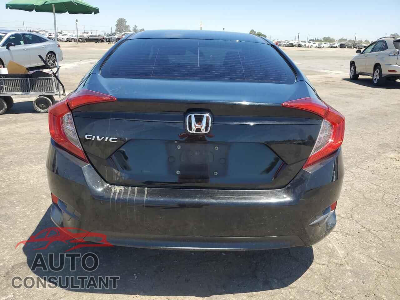 HONDA CIVIC 2018 - 2HGFC2F58JH567328