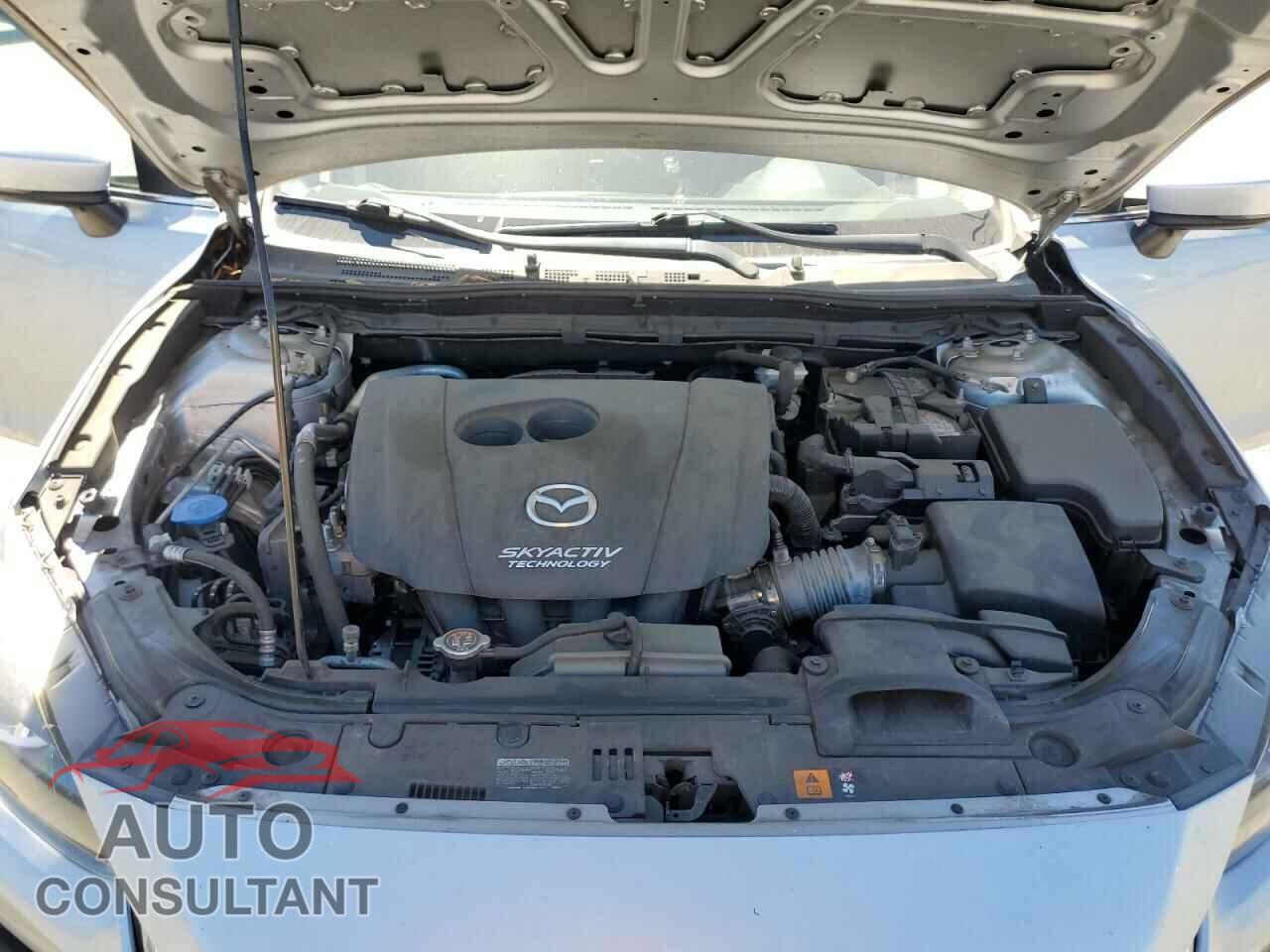 MAZDA 3 2017 - 3MZBN1L76HM107570