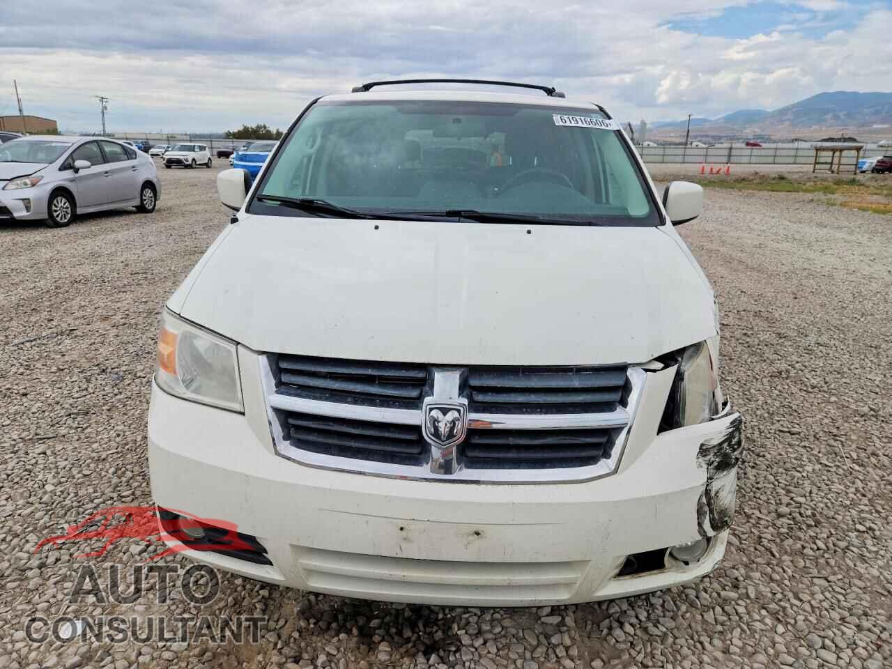 DODGE CARAVAN 2010 - 2D4RN5D11AR445124