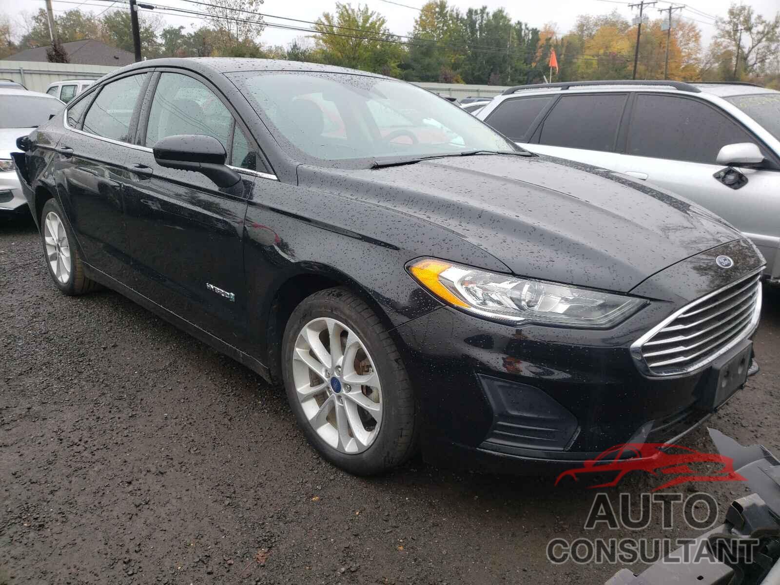 FORD FUSION 2019 - 3FA6P0LU0KR104940