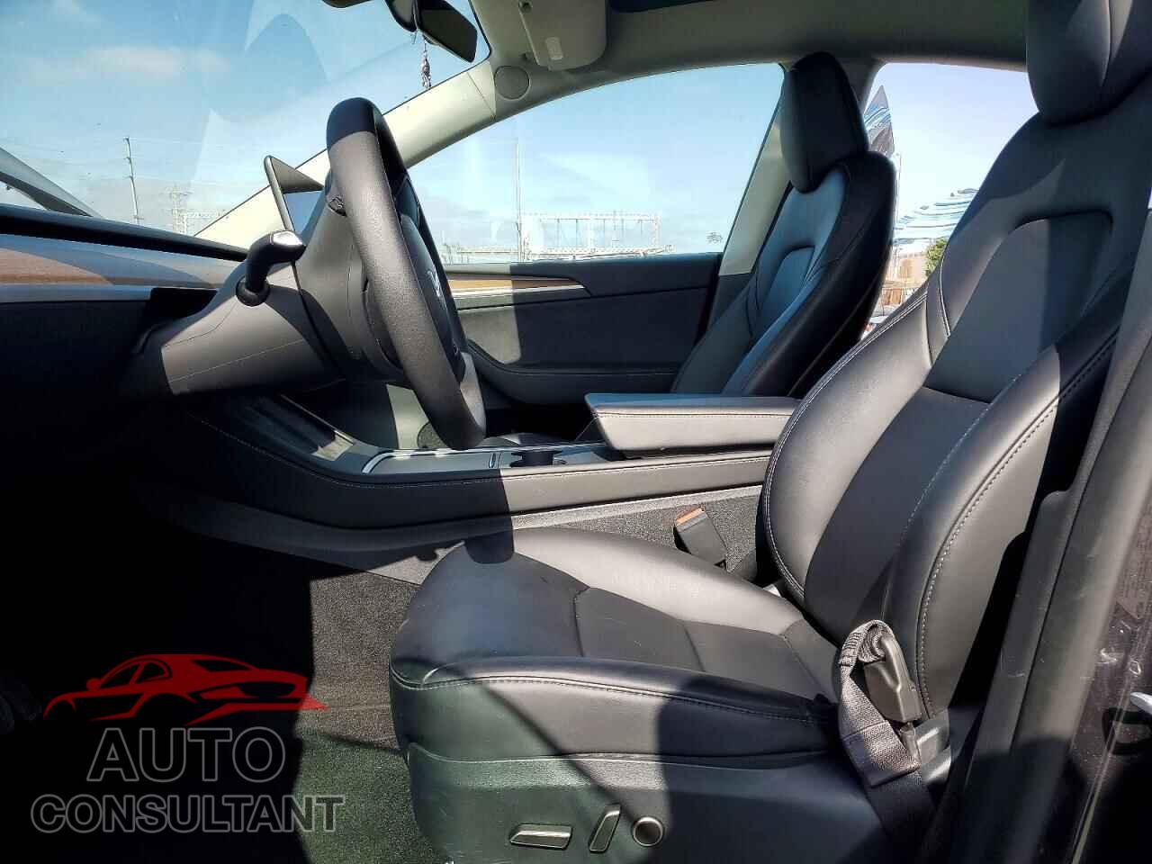 TESLA MODEL Y 2024 - 7SAYGDED3RF102444
