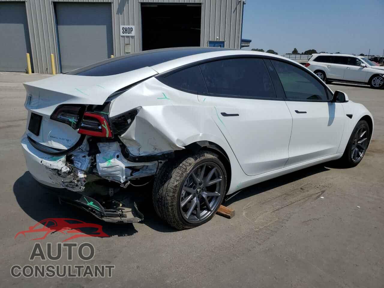 TESLA MODEL 3 2022 - 5YJ3E1EB7NF242601