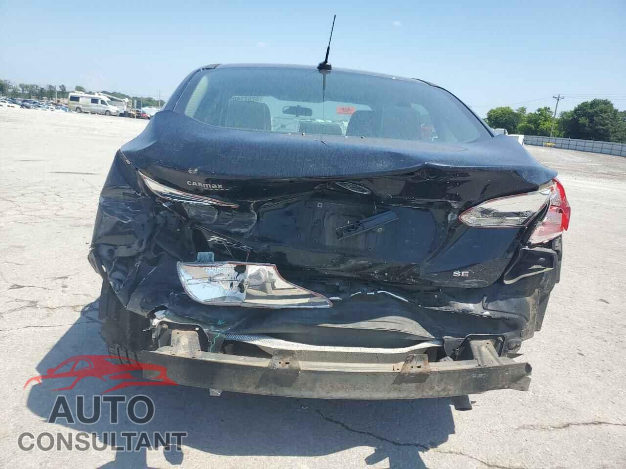 FORD FOCUS 2017 - 1FADP3F28HL283237