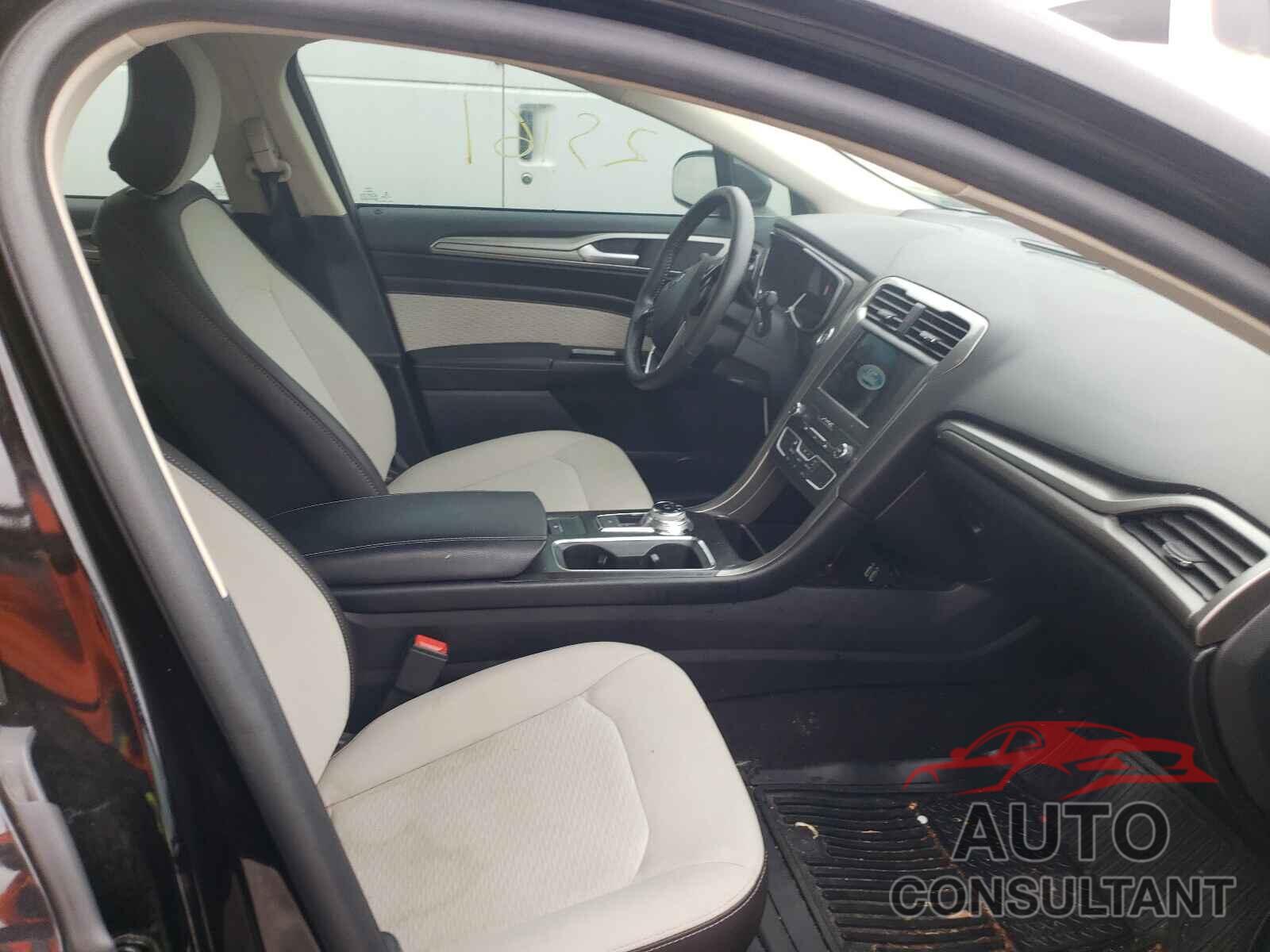 FORD FUSION 2019 - 3FA6P0HDXKR111497